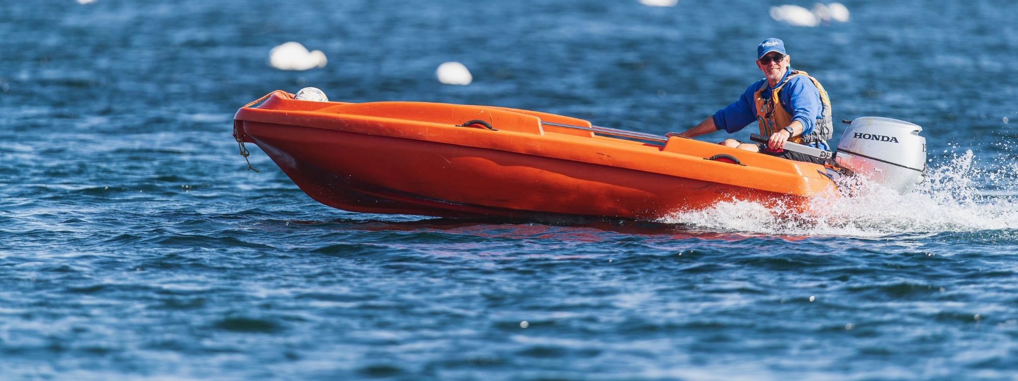 Powerboat on Willen Lake in Milton Keynes